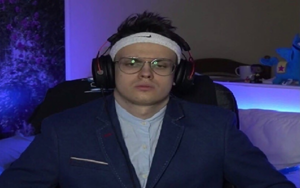 Стример Слава бустер