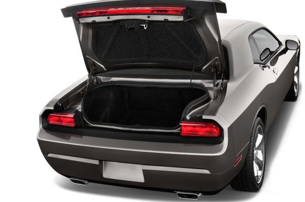 Dodge Challenger 2020 багажник