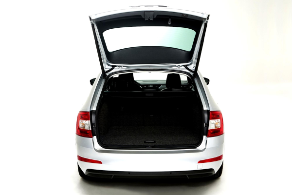 Шкода Октавия а7 открытый багажник