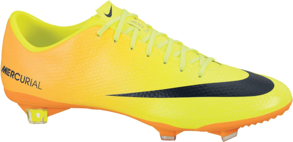 Футбольные кроссовки Nike Mercurial