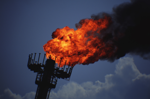 Выбросы в окружающую среду попутного нефтяного газа